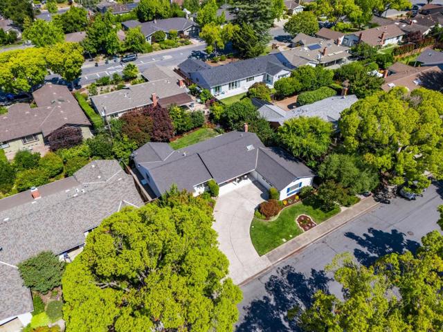 1861 Limetree Lane, Mountain View CA: https://media.crmls.org/mediaz/ae815678-c5cc-4fd5-8424-85eda5ce0833.jpg