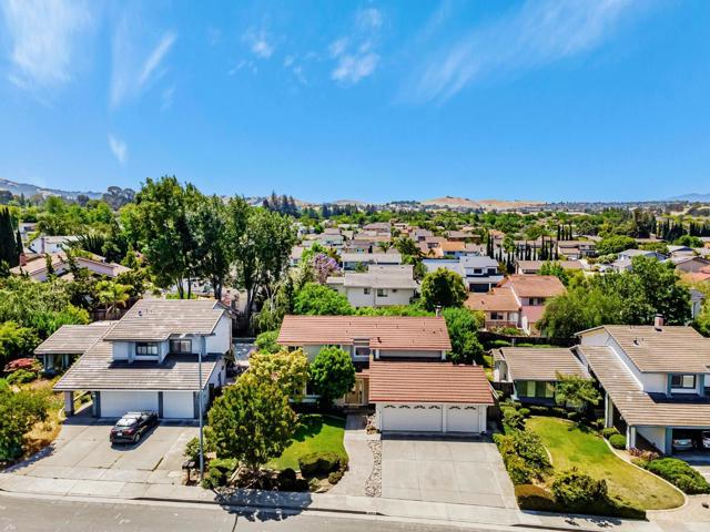 3012 Lake Estates Court, San Jose CA: https://media.crmls.org/mediaz/ae819296-1f71-4795-b943-cf7ea9d13ce7.jpg