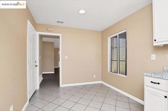 3104 Cedar Ct, Antioch CA: https://media.crmls.org/mediaz/ae823977-b43b-4f3c-8f3e-67ef885da181.jpg