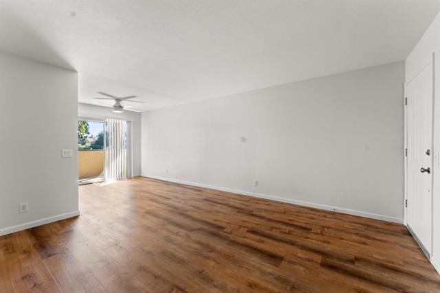 506 Calle Montecito, Oceanside CA: https://media.crmls.org/mediaz/ae824086-6cc7-42d3-9694-478d77fb574c.jpg