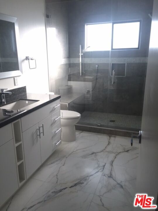 1445 S FAIRFAX Avenue, Los Angeles CA: https://media.crmls.org/mediaz/ae8249df-89ac-4823-84e0-cdd6f8962e33.jpg
