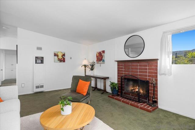 13752 Frame Rd, Poway CA: https://media.crmls.org/mediaz/ae827262-0b51-4759-8207-423ef09cdbb8.jpg