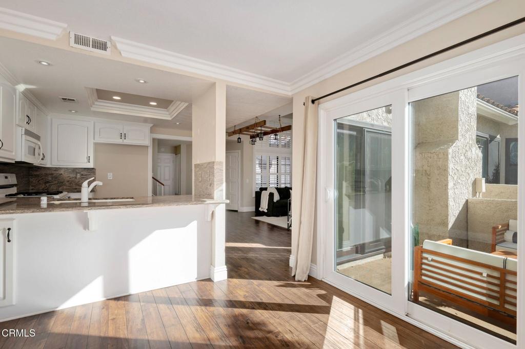 MLS #V1-33684 image #9