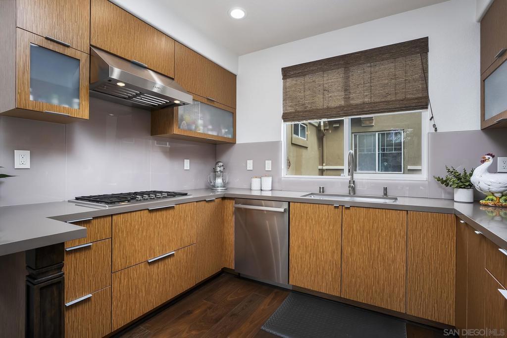 2740 Evans - photo 14