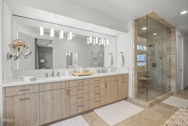 815 Mandalay Beach Road, Oxnard CA: https://media.crmls.org/mediaz/ae85fd28-e040-4e65-93a2-1a2e8f6c8d12.jpg