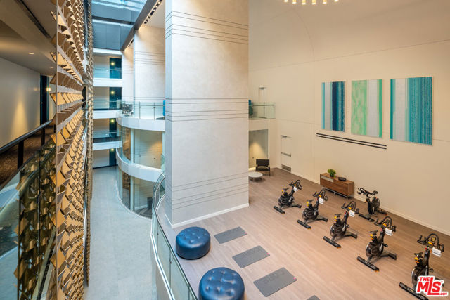 400 S Broadway, Los Angeles CA: https://media.crmls.org/mediaz/ae860c55-de30-49c9-8b04-29b2fdaeea2a.jpg