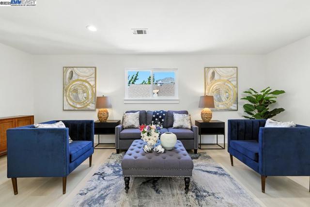 1739 E 22Nd St, Oakland CA: https://media.crmls.org/mediaz/ae8794ff-dabb-4ff4-b447-dcf9e39098b7.jpg