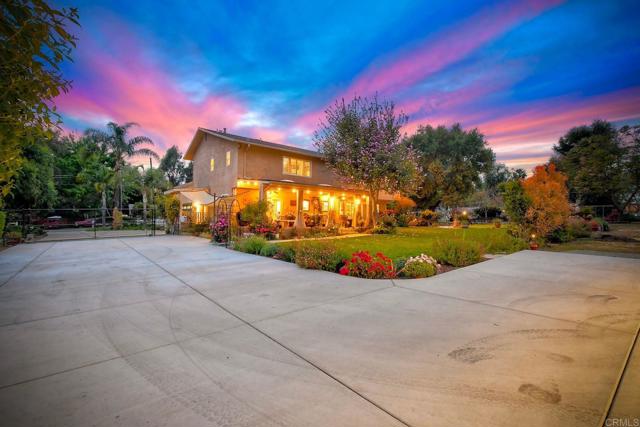 3097 Hidden Creek, Escondido CA: https://media.crmls.org/mediaz/ae880e6a-0e1c-47cb-ae39-7c922d670a88.jpg