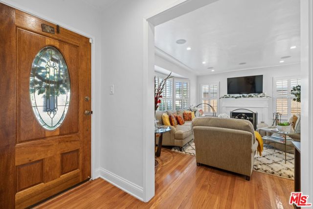 5715 Valley Ridge Avenue, Los Angeles CA: https://media.crmls.org/mediaz/ae8810fb-3430-41f6-a814-2ee7e5c4a698.jpg