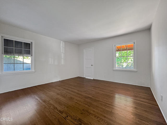 5028 El Adobe Lane, La Crescenta CA: https://media.crmls.org/mediaz/ae884d3c-31b8-4815-9afc-f7020324ecae.jpg