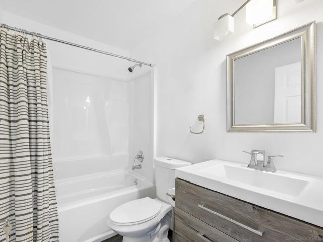 14813 Morningside Dr, Poway CA: https://media.crmls.org/mediaz/ae889d12-68d6-4dad-9b79-6e587c8a8dfc.jpg