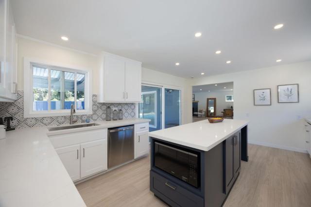 840 Frenchmans Creek Road, Half Moon Bay CA: https://media.crmls.org/mediaz/ae899889-2556-471c-a30a-1244269b0bb0.jpg
