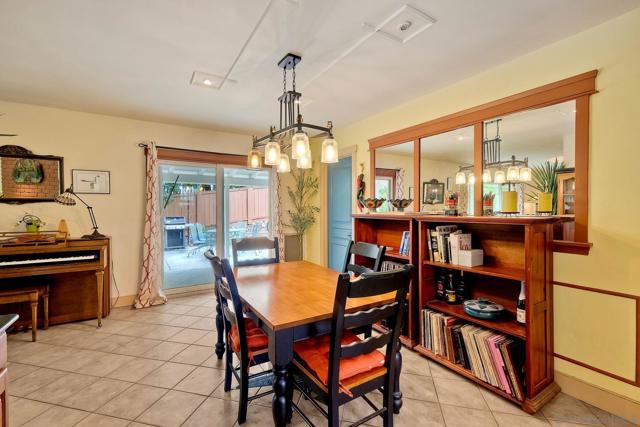 9435 Morcado Cir, La Mesa CA: https://media.crmls.org/mediaz/ae89ed12-91c4-47de-83bd-179a300e6e72.jpg