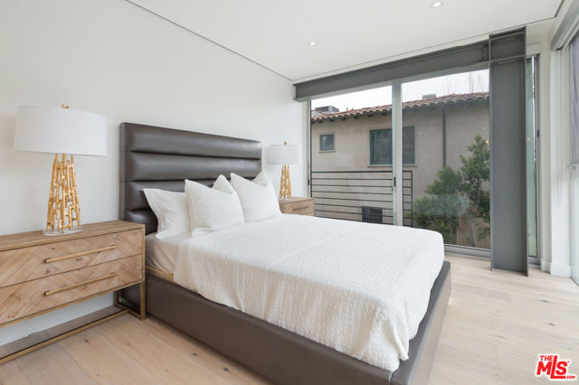 11962 GORHAM Avenue, Los Angeles CA: https://media.crmls.org/mediaz/ae8a5736-cdc1-4f90-a370-a131378aaa86.jpg