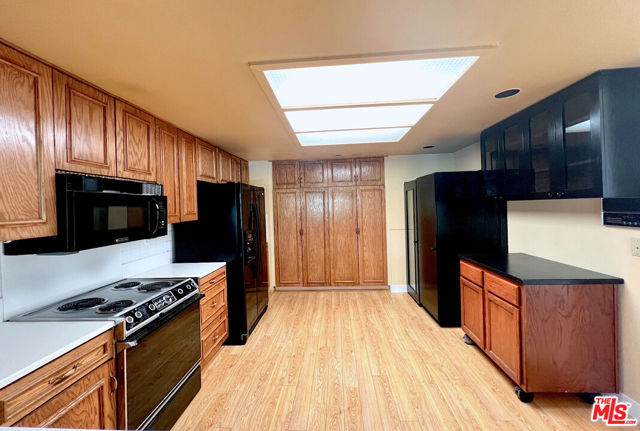 38689 Dahlia Way, Palm Desert, CA 92211