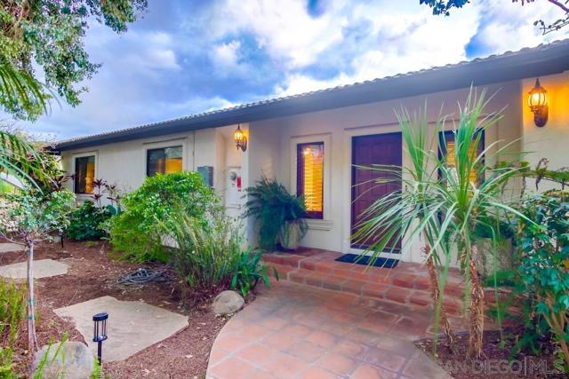 1935 Vista De La Montana, El Cajon CA: https://media.crmls.org/mediaz/ae8b35d4-4c4a-4c89-8c2e-42b6b881da7e.jpg