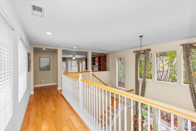 320 Crownview Ct, San Marcos CA: https://media.crmls.org/mediaz/ae8ce1aa-b261-4db3-8c3d-7bc29db151a0.jpg