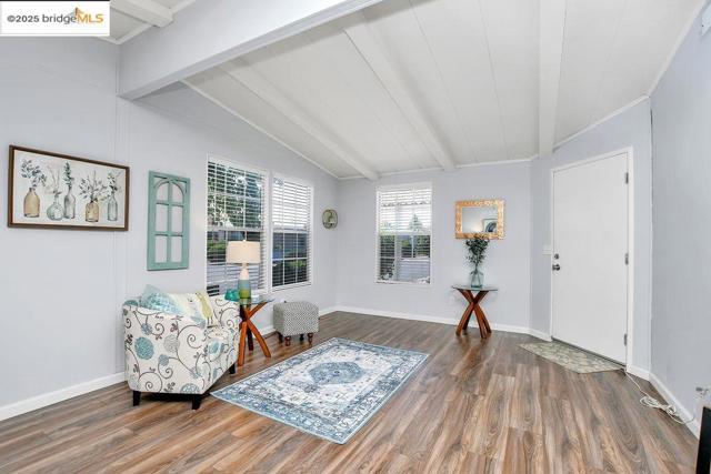237 Aloha Way, Pittsburg CA: https://media.crmls.org/mediaz/ae8d142f-494d-4a45-94f3-82fe0547148d.jpg