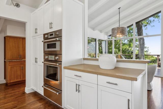 138 Bolivar Lane, Portola Valley CA: https://media.crmls.org/mediaz/ae8d24e3-bd07-4389-8b7a-007bbfb3f4ea.jpg