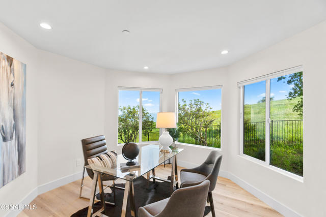 26200 Lockwood Road, Malibu CA: https://media.crmls.org/mediaz/ae8d3d48-0848-4b24-9d08-667f4f63fc44.jpg