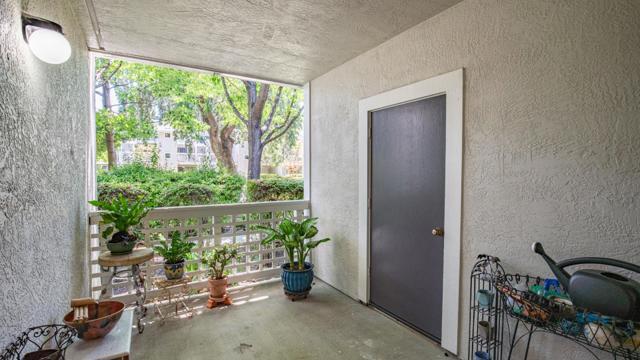 2600 Oak Road, Walnut Creek CA: https://media.crmls.org/mediaz/ae8e384e-cbde-4c15-ac72-cedecea91c13.jpg