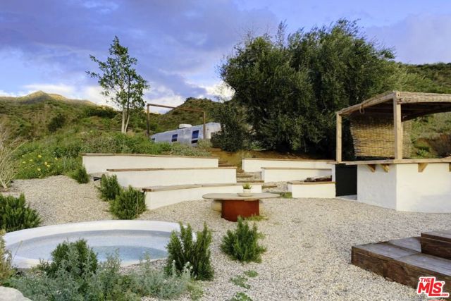 34550 Mulholland Highway, Malibu CA: https://media.crmls.org/mediaz/ae8e5608-4db9-49ca-a3b1-9583585d8dfe.jpg