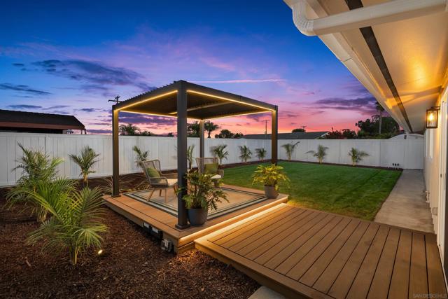 5284 Winthrop St, San Diego CA: https://media.crmls.org/mediaz/ae8fc63c-c9bd-4eb3-ac50-7fcd48bde73d.jpg