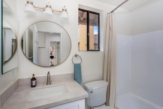 1680 N Coast Hwy 101, Encinitas CA: https://media.crmls.org/mediaz/ae900ae0-5258-4539-9884-df20eac0980e.jpg