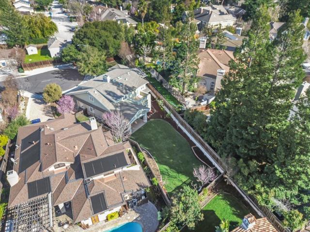 117 PANORAMA Way, Los Gatos CA: https://media.crmls.org/mediaz/ae91de8a-e50a-414a-a46c-db743f50bf4b.jpg