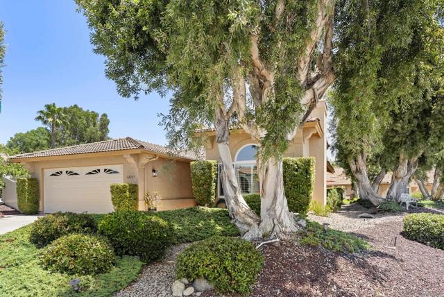 18207 Aceituno St, San Diego CA: https://media.crmls.org/mediaz/ae930917-2246-438d-8d76-61d72eb13a68.jpg