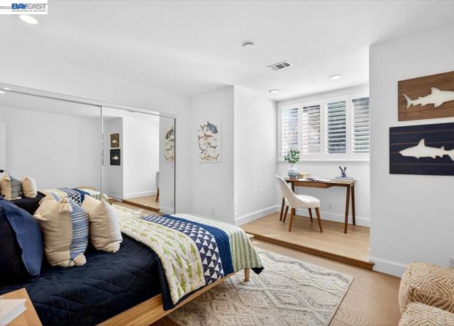 Image 28 of 60 For 976 Richard Ln