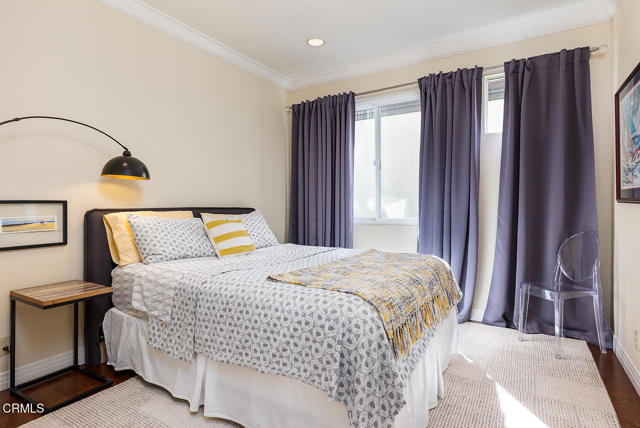 411 22nd Street, Huntington Beach CA: https://media.crmls.org/mediaz/ae943585-fbc2-4ae1-9ea9-07c0be9cbf83.jpg