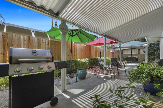 25 Pampas Lane, Palm Desert CA: https://media.crmls.org/mediaz/ae9466f7-e045-479c-be4a-ed1ef5a493cf.jpg
