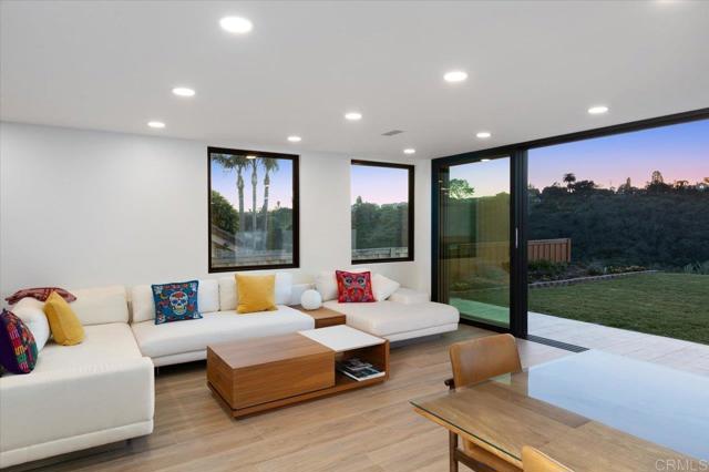 Detail Gallery Image 22 of 57 For 1560 Hawk View Dr, Encinitas,  CA 92024 - 4 Beds | 4 Baths