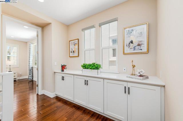 4069 Chalk Hill Way, Dublin CA: https://media.crmls.org/mediaz/ae957a63-8e7f-436d-bdff-8c6fb13a6dfe.jpg