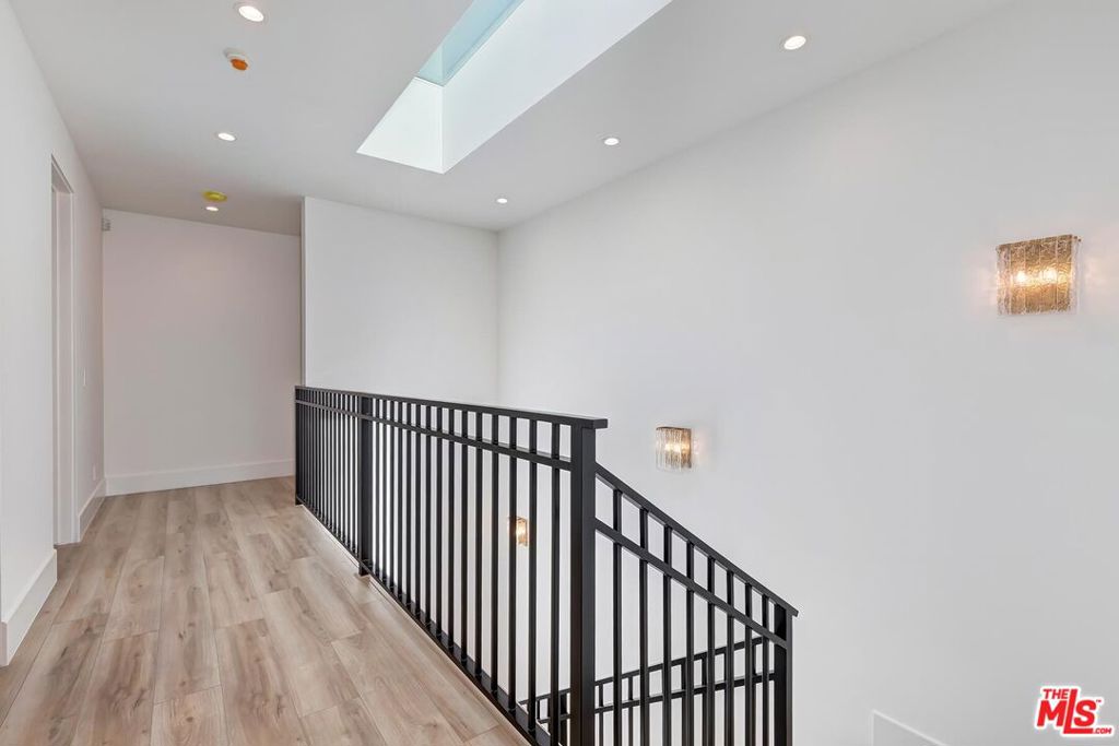 MLS #26857329 image #26