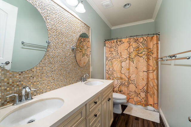 551 Via De La Paz, Palm Desert CA: https://media.crmls.org/mediaz/ae98b2be-d89b-4737-8743-a996175bdc61.jpg