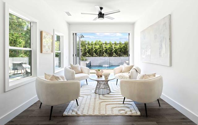 1384 Cynthia Ln, Carlsbad CA: https://media.crmls.org/mediaz/ae99609b-6743-4f85-ad3f-9a6d42df9135.jpg