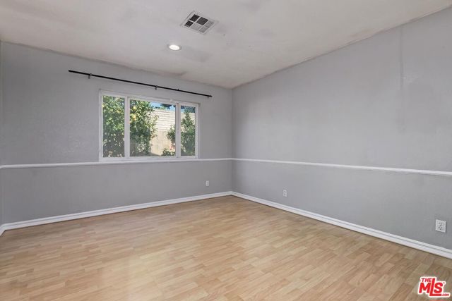 2286 Goddard Avenue, Simi Valley CA: https://media.crmls.org/mediaz/ae998773-1aed-4d18-beb0-47dac8ba401c.jpg