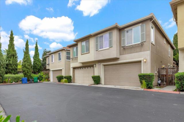 541 Ravenna Way, Hayward CA: https://media.crmls.org/mediaz/ae99b6c2-3845-41d5-9353-859ec3260948.jpg