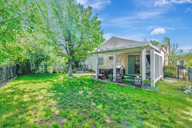 782 Oakhill Way, Rio Vista CA: https://media.crmls.org/mediaz/ae99fc14-5386-4b9c-b14f-3a472cb7e421.jpg