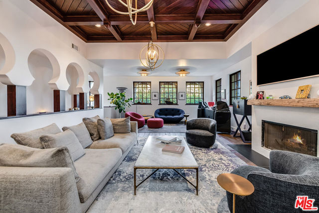 1925 Curson Place, Los Angeles CA: https://media.crmls.org/mediaz/ae9a00fd-0b5d-4fe8-a1d3-2bd36ce8c8d7.jpg