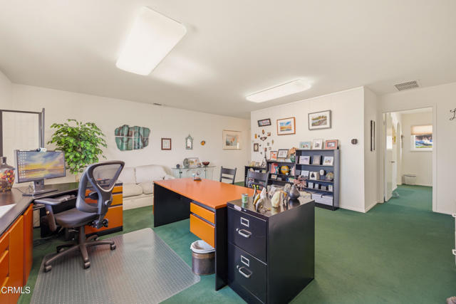 Detail Gallery Image 21 of 38 For 271 Calle Higuera, Camarillo,  CA 93010 - 6 Beds | 3 Baths