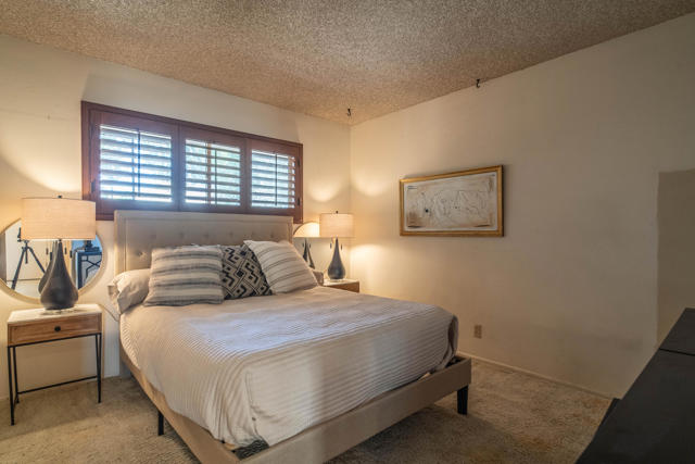 44841 San Jacinto Avenue, Palm Desert, CA 92260