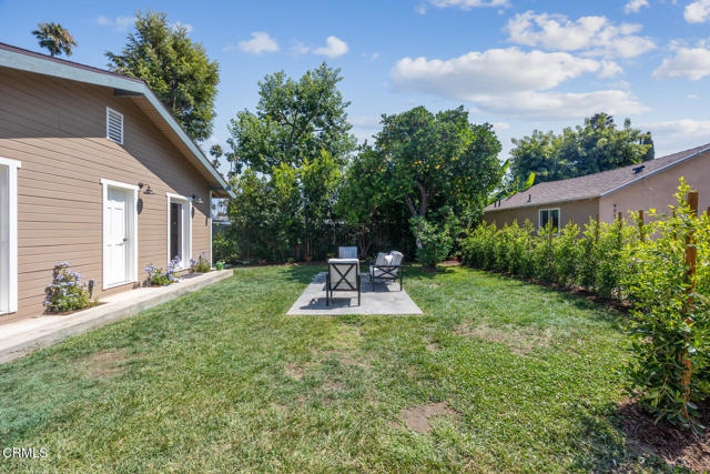 975 N Mentor Avenue, Pasadena CA: https://media.crmls.org/mediaz/ae9bef57-5ac3-46d6-807b-6a4a88bdfe1e.jpg