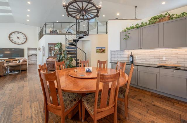 9247 Holly Hill Drive, Salinas CA: https://media.crmls.org/mediaz/ae9c2100-855b-45ae-94ea-4f29f3a52b3e.jpg