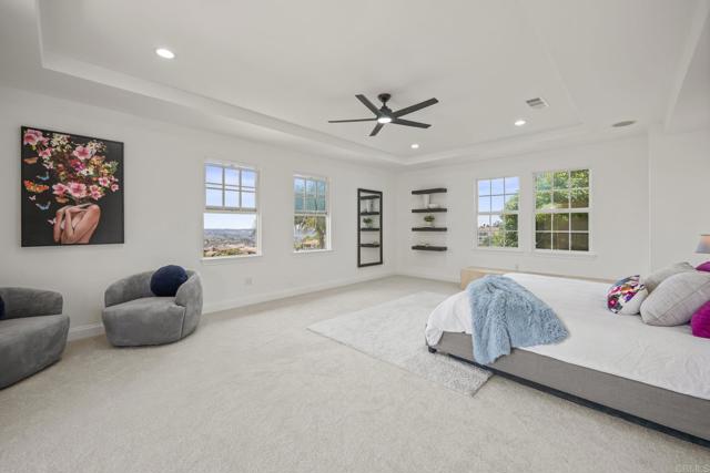 3219 Corte Paloma, Carlsbad CA: https://media.crmls.org/mediaz/ae9c5b6b-75f9-469f-b865-64f3dd0b70db.jpg