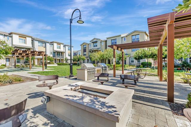 1290 Milkweed Street, Milpitas CA: https://media.crmls.org/mediaz/ae9cdc93-f616-4b47-8359-d33bd7e68c59.jpg