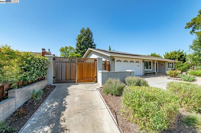 1464 Windsor Way, Livermore CA: https://media.crmls.org/mediaz/ae9d3450-393b-4550-8a37-c58abf1fcdcf.jpg