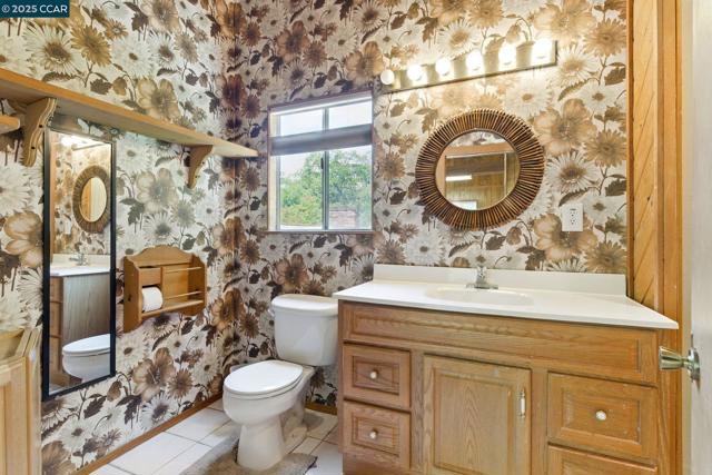 3363 Mcgraw Ln, Lafayette CA: https://media.crmls.org/mediaz/ae9d5849-5fc0-4703-951d-165e4dda9a01.jpg